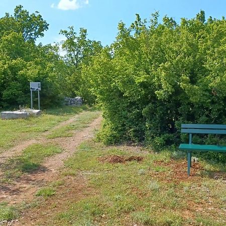 Trilj Apartman Jurika Экстерьер фото