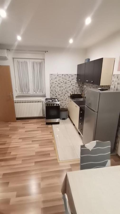 Trilj Apartman Jurika Экстерьер фото