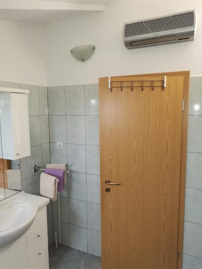 Trilj Apartman Jurika Экстерьер фото