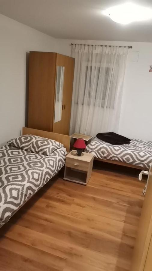 Trilj Apartman Jurika Экстерьер фото