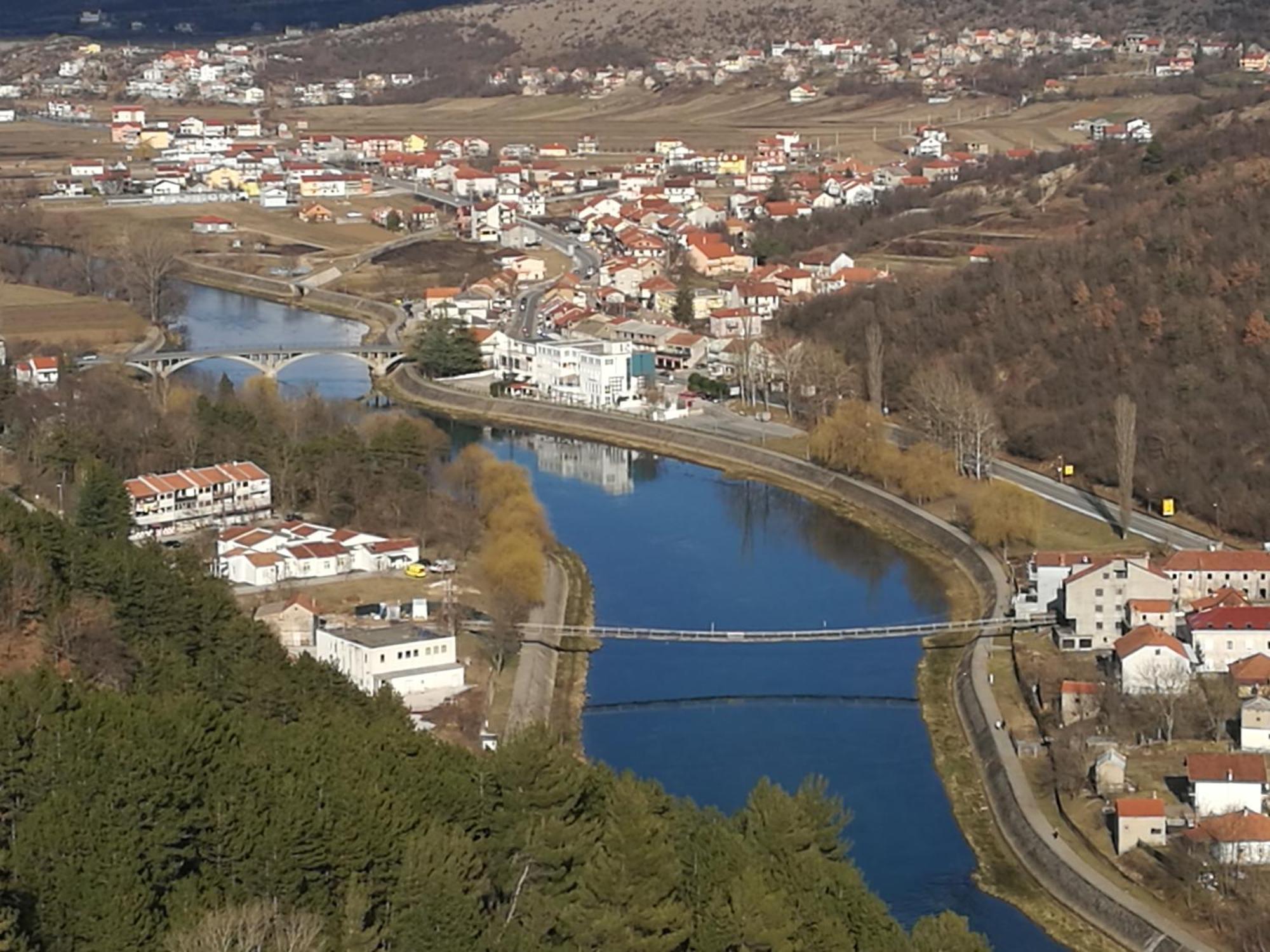 Trilj Apartman Jurika Экстерьер фото